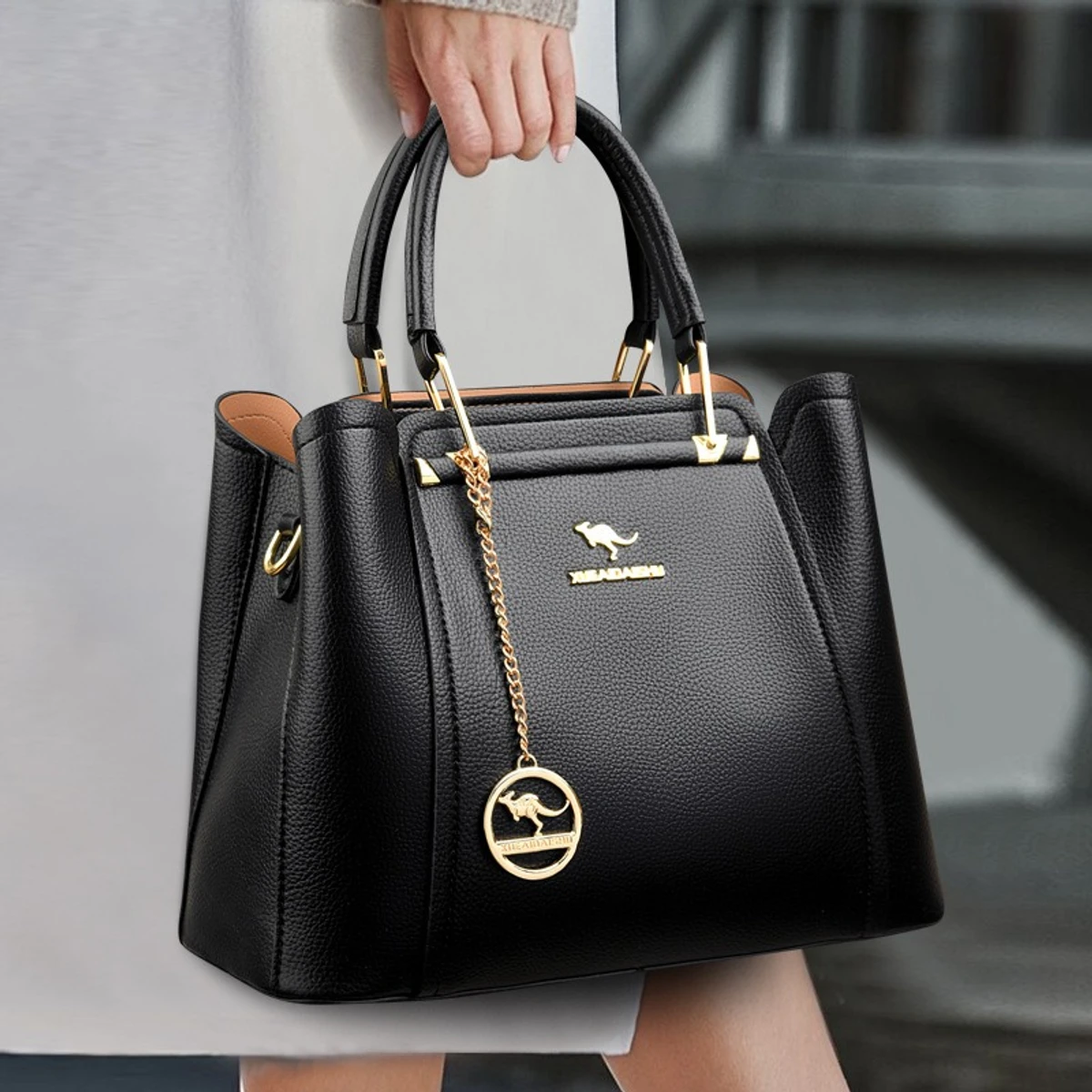 Swift Swing Shoulder Bag