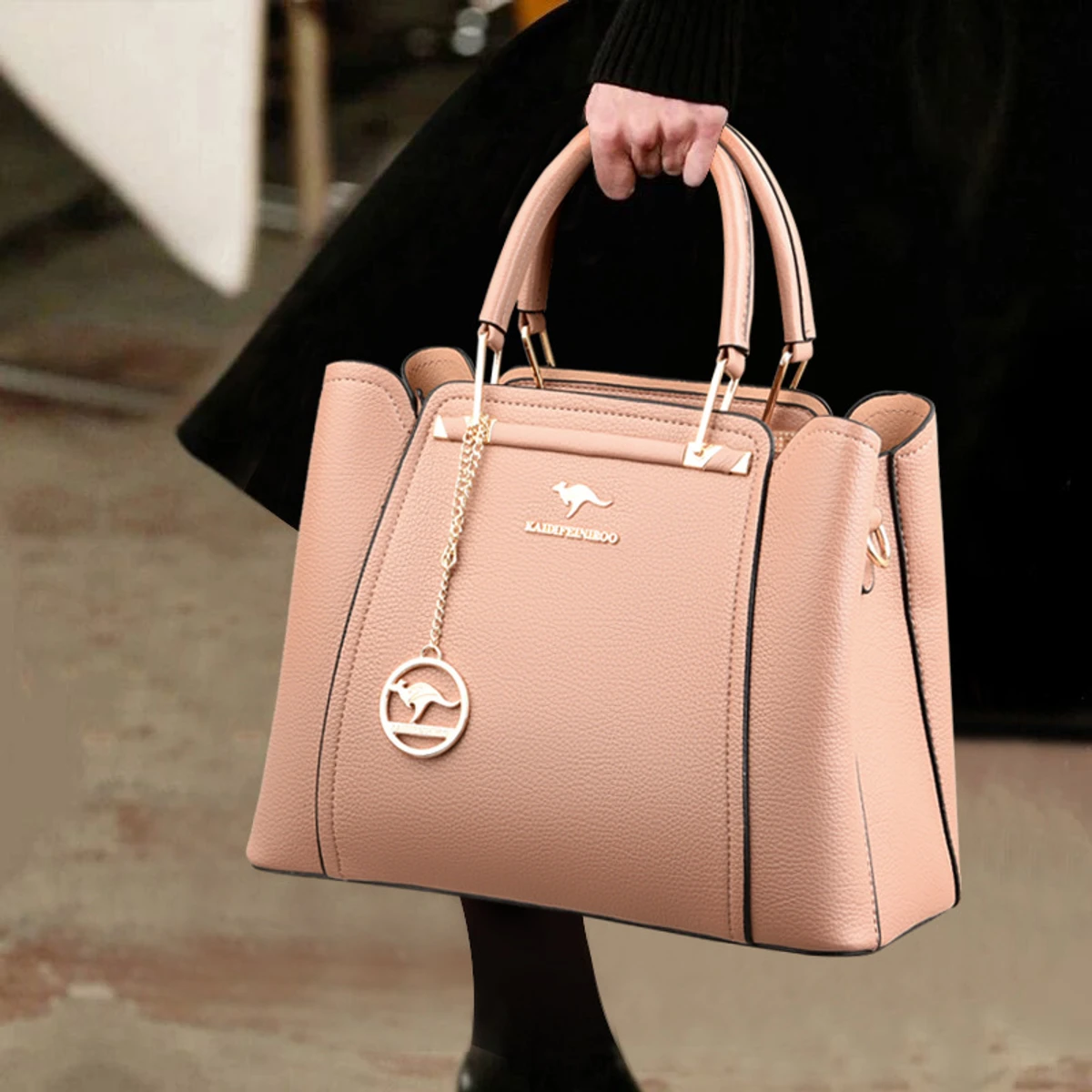 Swift Swing Shoulder Bag